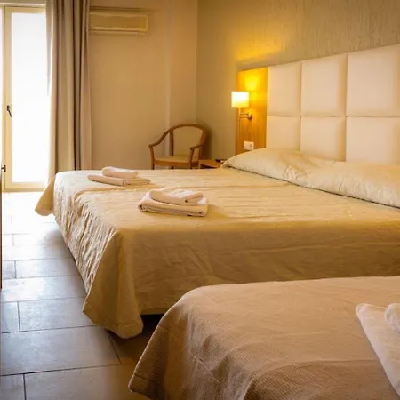 Bay & 4* Malia (Crete)