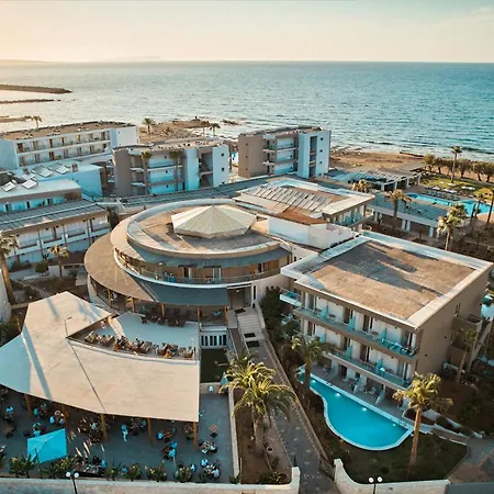 Bay & Hotel Malia (Crete)