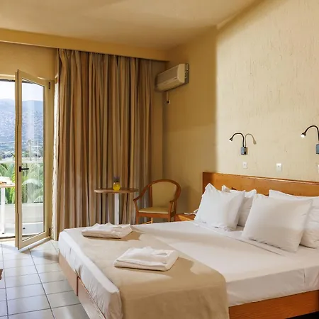 Bay & 4* Malia