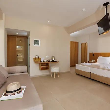 Hotel Bay & 4*